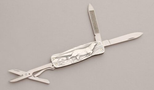 Wenger Knives Nature Series Otter with Embossed Aluminum Frame handle material - Obverse Side - Item #KLC13261