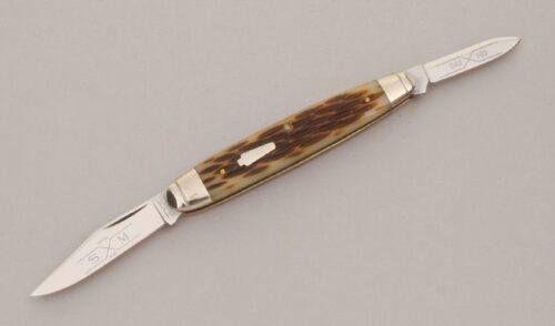 Schatt & Morgan 042103 Sleeveboard Pen Knife with Jigged Bone Handle Scales handle material - Obverse Side - Item #KLC13425