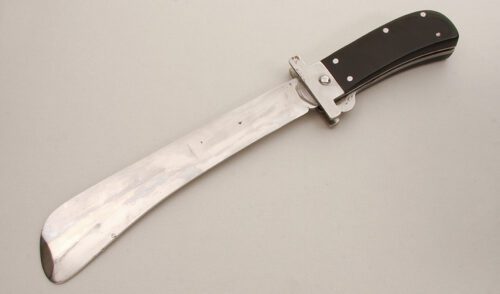 Cattaraugus Cutlery WWII Pilot's Survival Machete with Black Bakelite Handle handle material - Obverse Side - Item #KLC14157