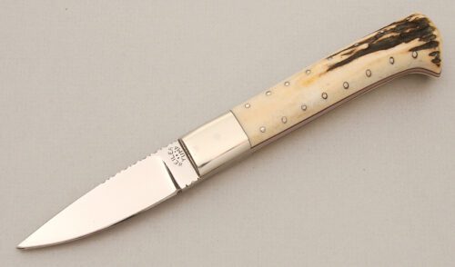 Weiler & Yuma Drop Point Hunter with Stag Handle Scales handle material - Obverse Side - Item #KLC14332