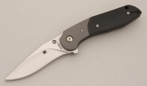 Spyderco Knives Hanan Pin with Black G10 Scales handle material - Obverse Side - Item #KLC14377
