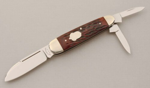 Cattaraugus Cutlery KCC CM-14 Sleeveboard Whittler with Brown Jigged Bone Scales handle material - Obverse Side - Item #KLC14440