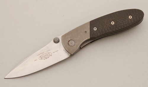Microtech Knives Lightfoot with Carbon Fiber Scales handle material - Obverse Side - Item #KLC14546