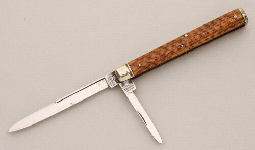Empire Knife Co. W. Winstead Doctors Knife with Pocket Worn Jigged Bone handle material - Obverse Side - Item #KLC14680
