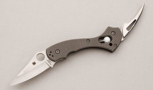 Spyderco Knives Tusk with Titanium Frame handle material - Obverse Side - Item #KLC14983