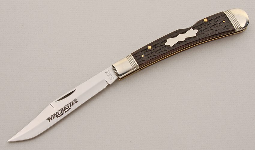 Winchester Knives Model 1927 Banana Trapper with Brown Jigged Bone Scales handle material - Obverse Side - Item #KLC15165