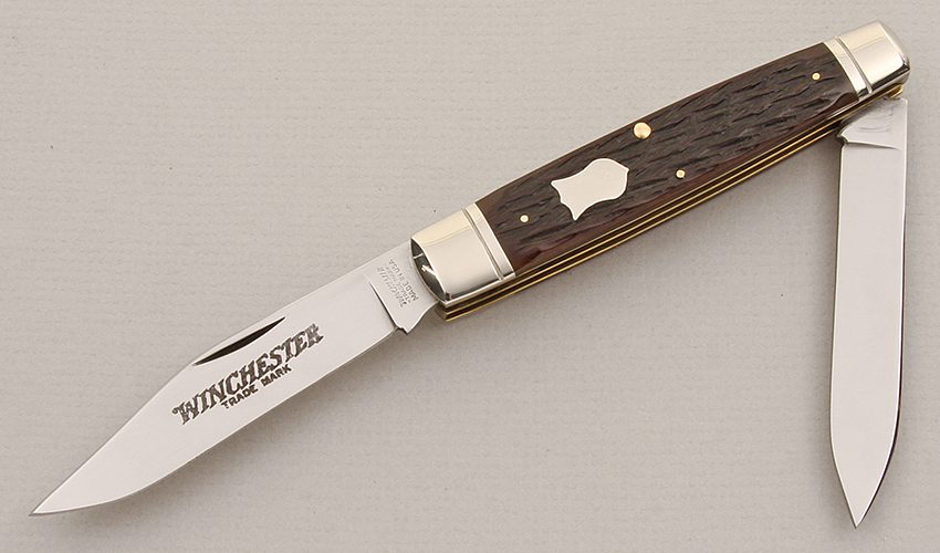 Winchester Knives Model 2913 1/2 Moose with Brown Jigged Bone Scales handle material - Obverse Side - Item #KLC15166