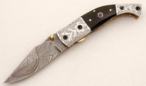 Unknown Maker Damascus Linerlock with Buffalo Horn Scales handle material - Obverse Side - Item #KLC15306