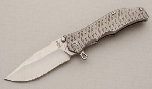 Kizer Cutlery DDR Gunhammer with Machined Titanium Frame handle material - Obverse Side - Item #KLC15599
