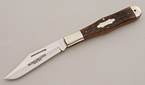 Winchester Knives 1920 Folding Hunter with Brown Jigged Bone Scales handle material - Obverse Side - Item #KLC15756