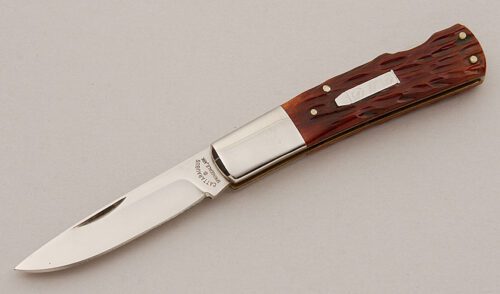 Cattaraugus Cutlery KCC CM-10 Barlow Lockback with Brown Jigged Bone Scales handle material - Obverse Side - Item #KLC15773