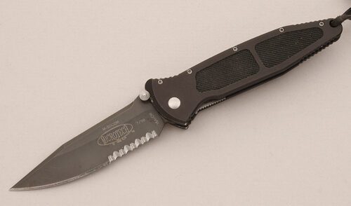 Microtech Knives SOCOM Linerlock with Black Aluminum Frame handle material - Obverse Side - Item #KLC16053