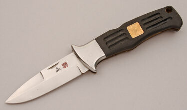 with handle material - Obverse Side - Item # KLC16392