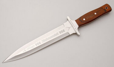 with handle material - Obverse Side - Item # KLC17146
